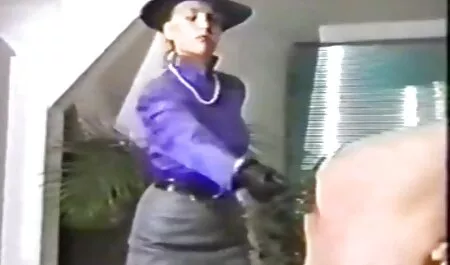 Żona filmy erotryczne coraz gotowy do zegarek żona