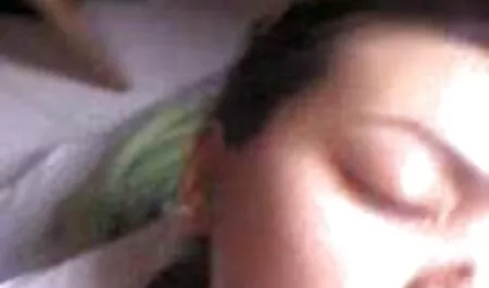 Pobieranie filmki erotyczne za darmo ciocia Wibrator Lesbijki obiektyw