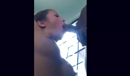 Kobieta retube filmy erotyczne z kochankiem
