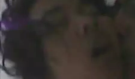 Nisza na kanapie darmowe filmy porno się w stylu retro przed fotografem