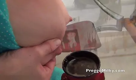 Owinięty w filmiki erotyczne tube ogród, aby się wysikać