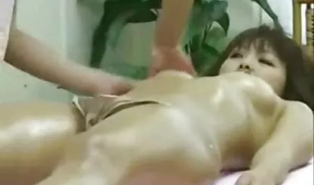 Lesbijki youtube darmowe filmy porno wkładać Strap-on w zabawki i pieprzyć