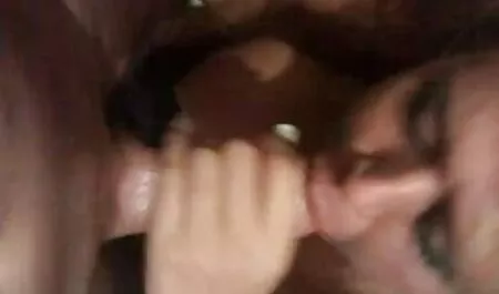 Po pierwsze, delikatnie miażdży łechtaczkę krótkie filmy porno za darmo między spuchniętymi ustami